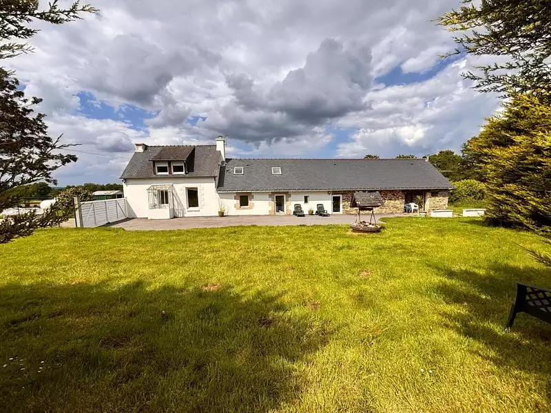 Maison, 215 m²