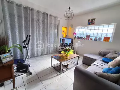 Maison, 244 m²