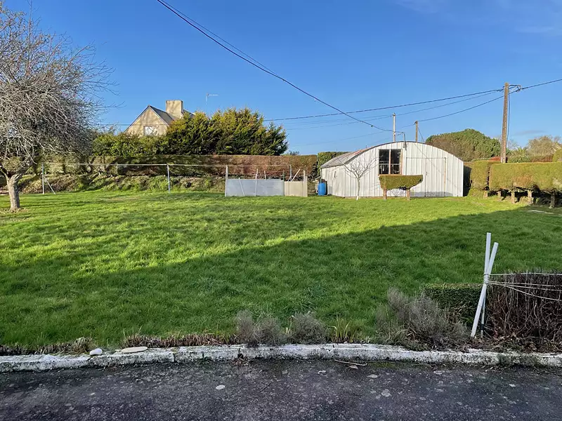 Terrain, 874 m²