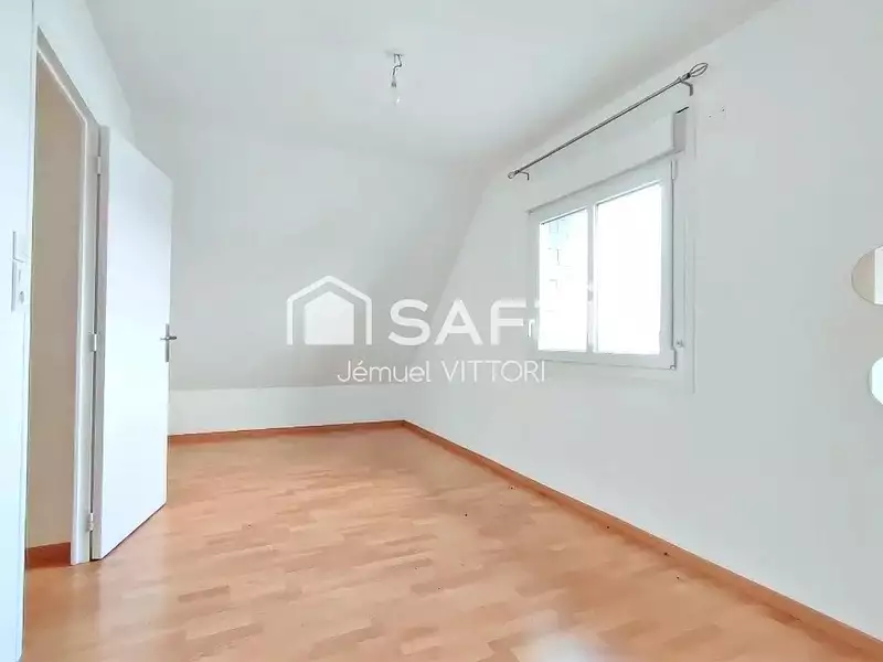 Maison, 190 m²