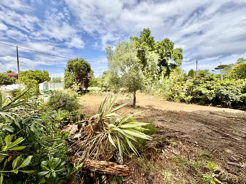 Terrain, 401 m²
