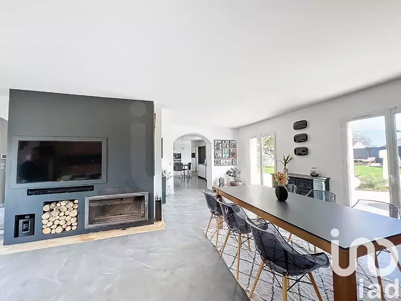 Maison, 256 m²