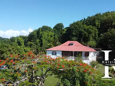 Maison, 285 m²