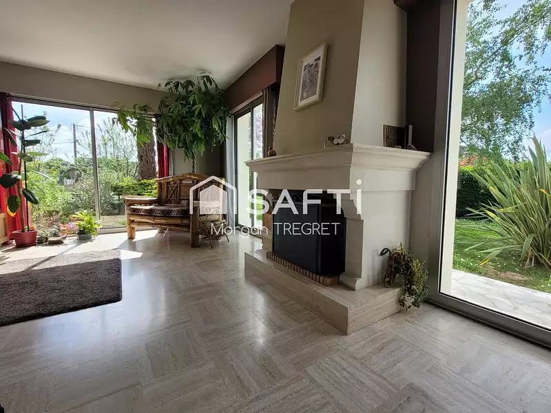 Maison, 168 m²