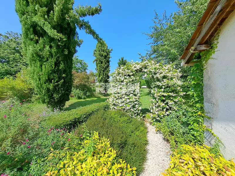 Maison, 264 m²