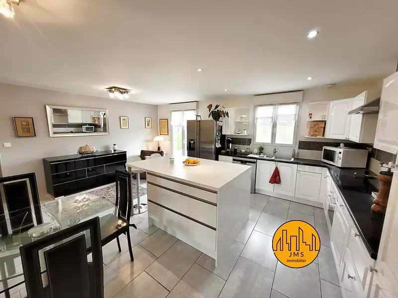 Maison, 112 m²