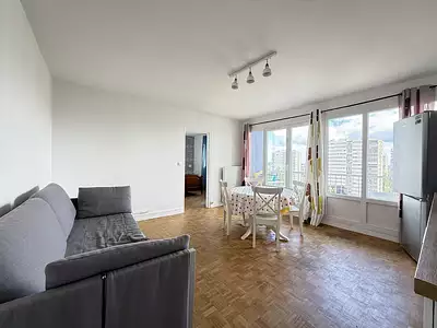 210 000 € 3 882 €/m² Appartement • 54,09 m² • 3 pièces • 2 chambres Fontenay-sous-Bois (94120)