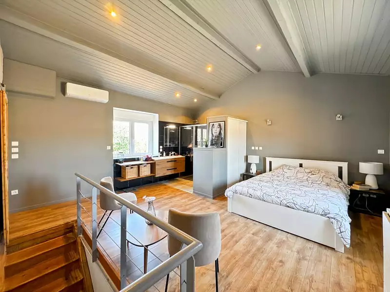 Maison, 195 m²