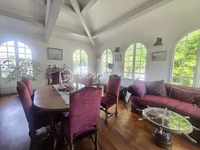 Maison, 200 m²