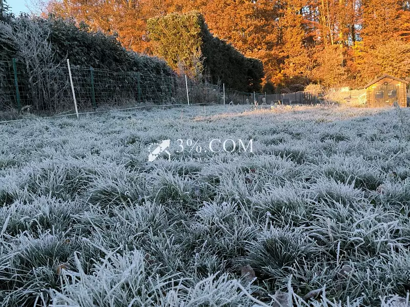 Terrain, 1 400 m²