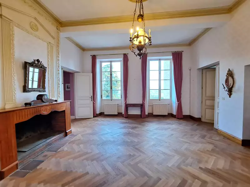 Maison, 570 m²