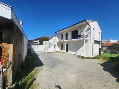 Immeuble, 140 m²
