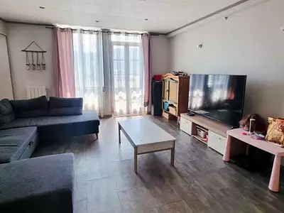 Maison, 176 m²