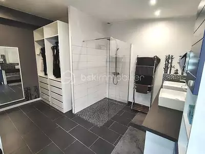 Maison, 185 m²