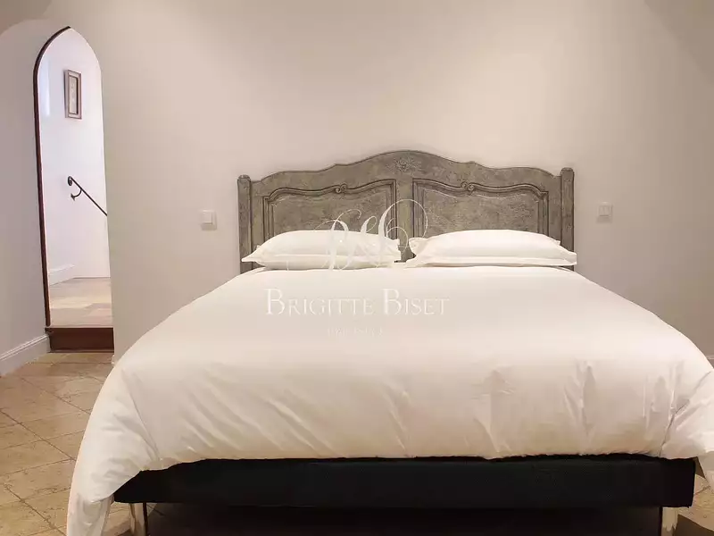 Maison, 311 m²