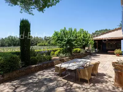 Maison, 565 m²