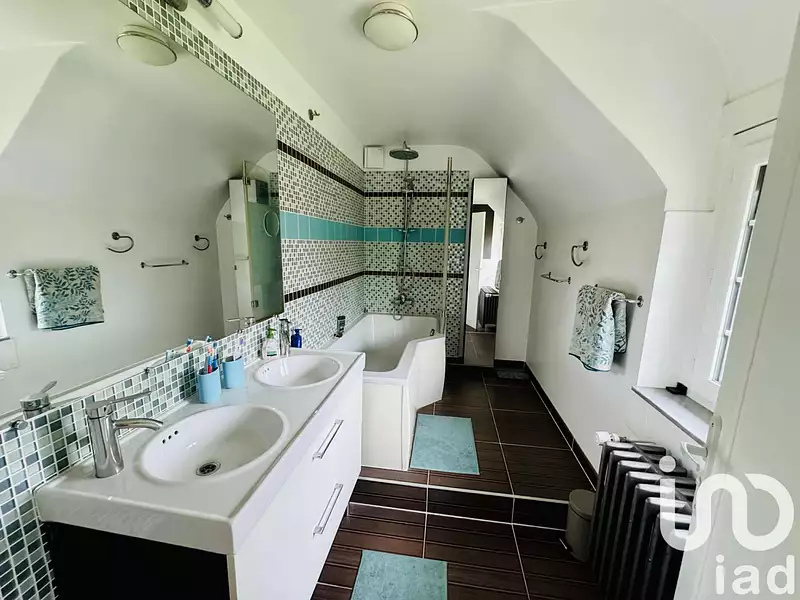 Maison, 212 m²