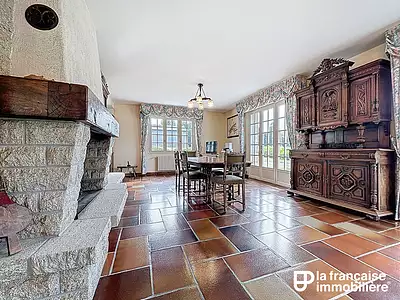 Maison, 244 m²