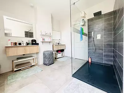 Maison, 295 m²