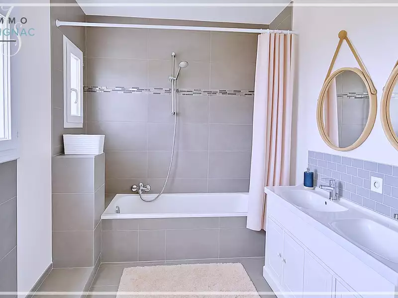 Maison, 181 m²