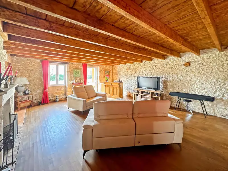 Maison, 216 m²