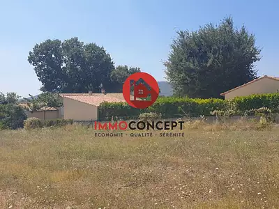 Terrain, 810 m²