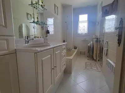 Maison, 146 m²