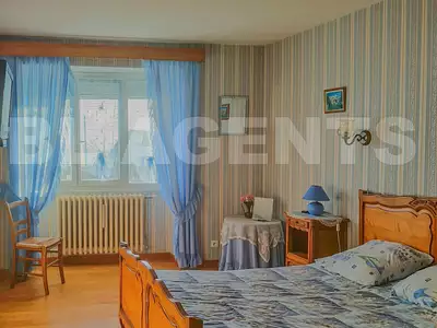 Maison, 320 m²