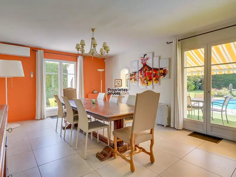 Maison, 181 m²