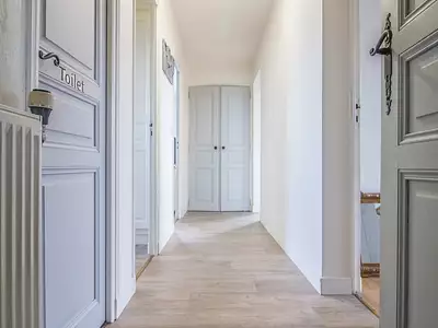 Maison, 225 m²