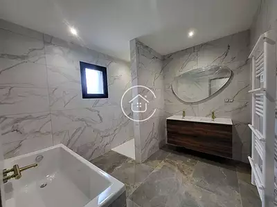 Maison, 111,01 m²
