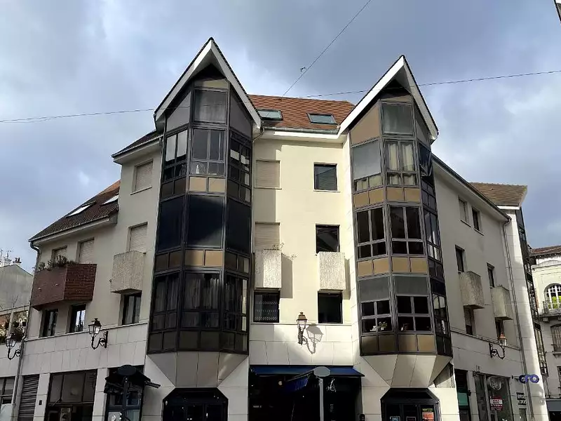 Location appartement 2 pièces 56,99 m² Enghien-les-Bains (95880 ...
