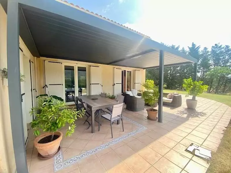 Maison, 245 m²