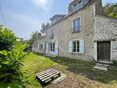 Maison, 166 m²