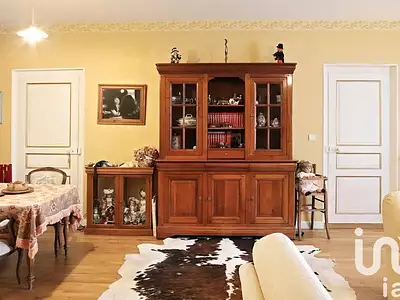 Maison, 220 m²