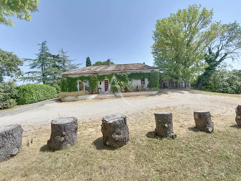Maison, 400 m²