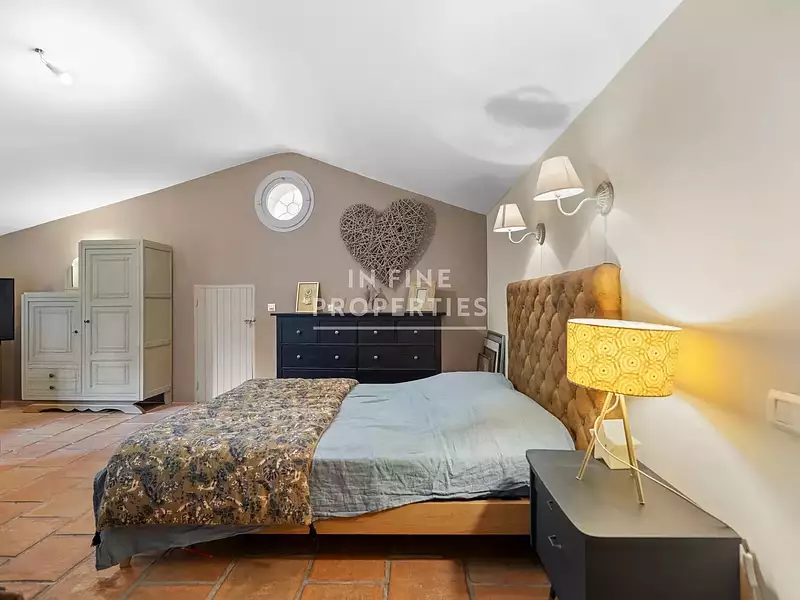 Maison, 200 m²