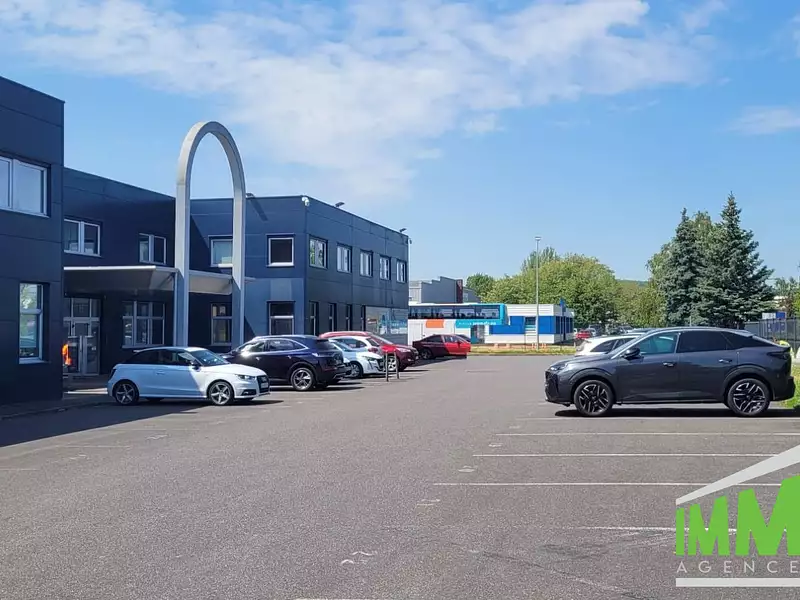 Divers, 325 m²