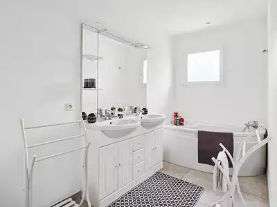 Maison, 205 m²