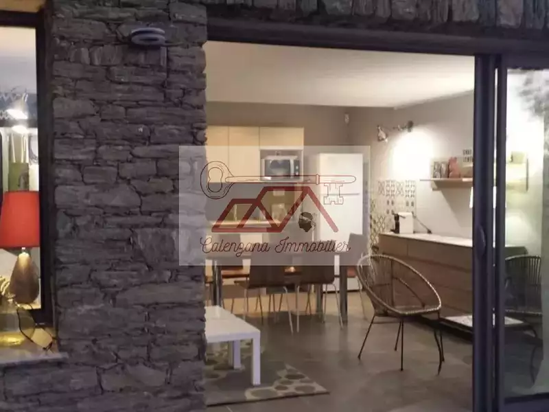 Maison, 250 m²