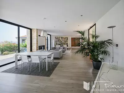 Maison, 219 m²