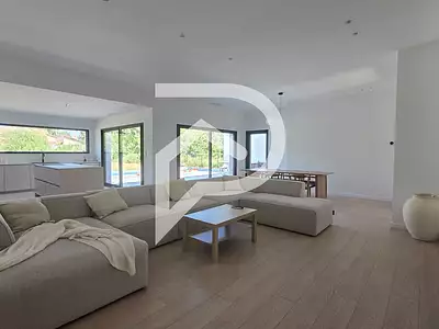Maison, 150 m²