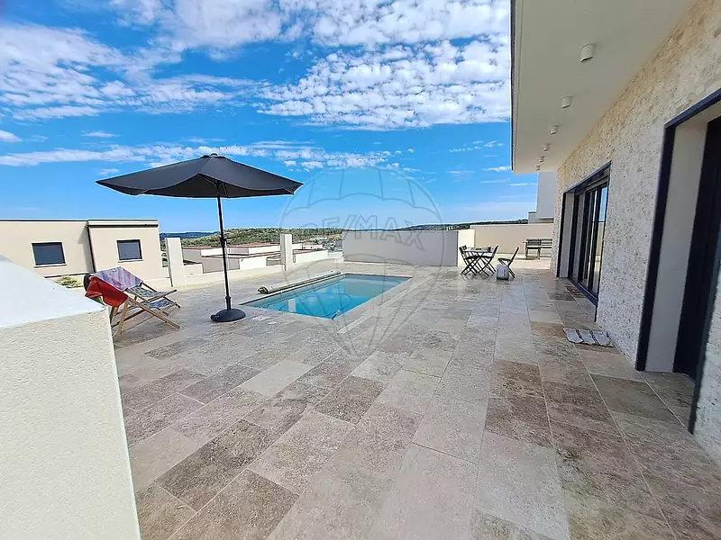 Maison, 115 m²