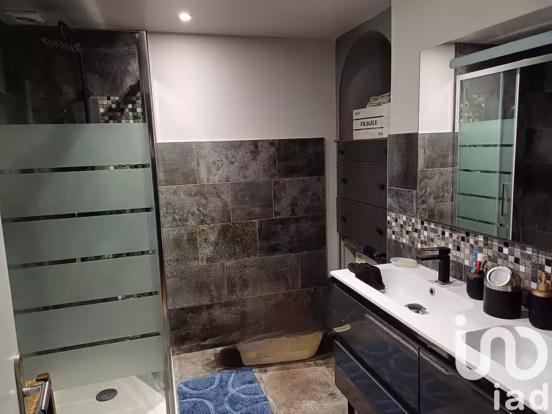 Maison, 311 m²