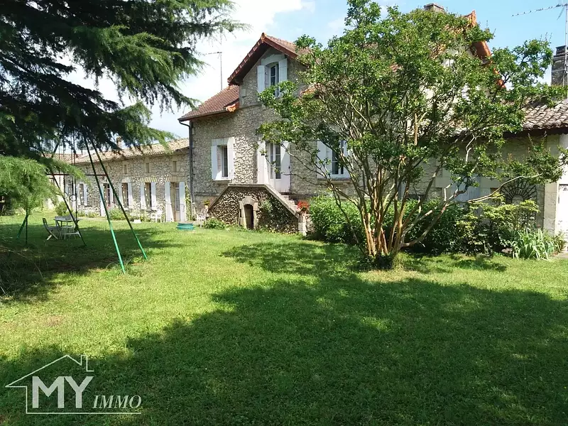 Maison, 250 m²