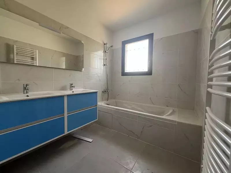 Maison, 94 m²