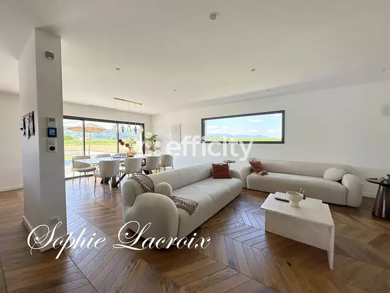 Maison, 191 m²