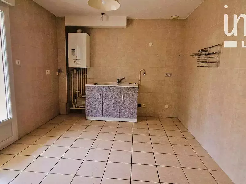 Immeuble, 325,07 m²