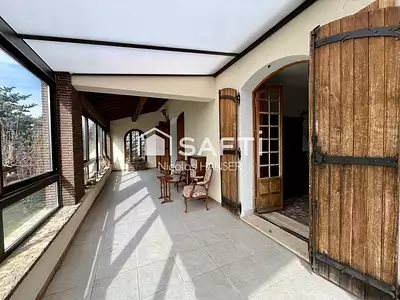 Maison, 281 m²