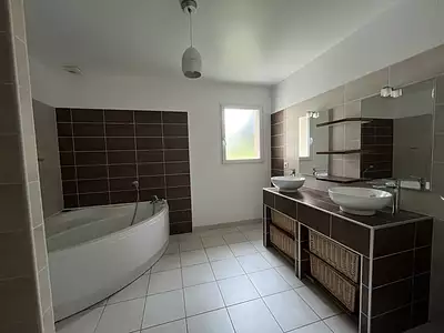 Maison, 211 m²